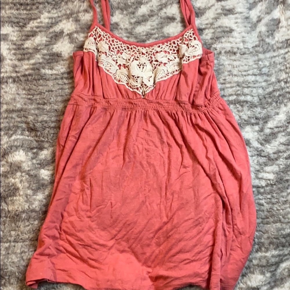 Pink color very summery!